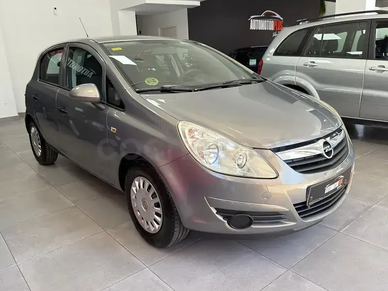 Usado Opel Corsa Cosmo 75 CV (55 kW) 2010 Beige Utilitario