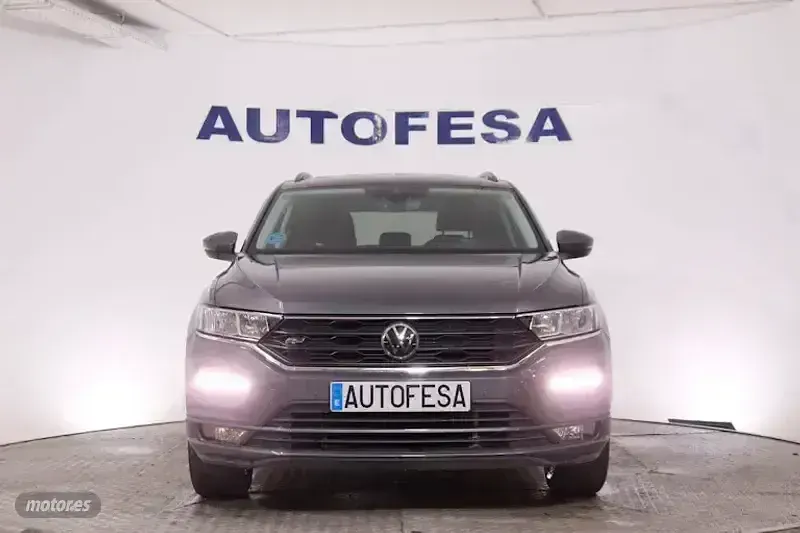 Usado VW T-Roc Advance 150 CV (110 kW) 2022 Gris SUV