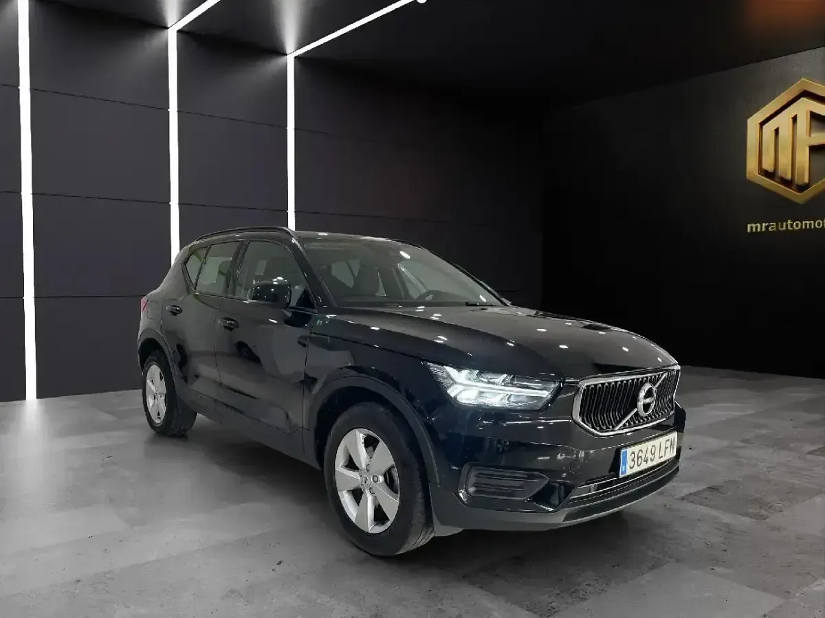 Usado Volvo XC40 150 CV (110 kW) 2020 Negro SUV