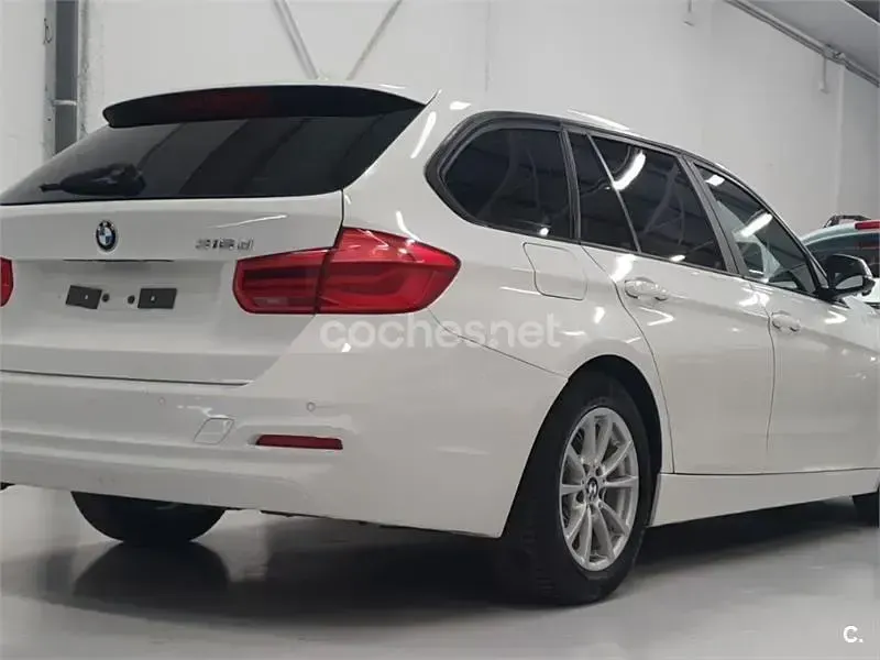 Usado BMW 316 116 CV (85 kW) 2016 Blanco Familiar