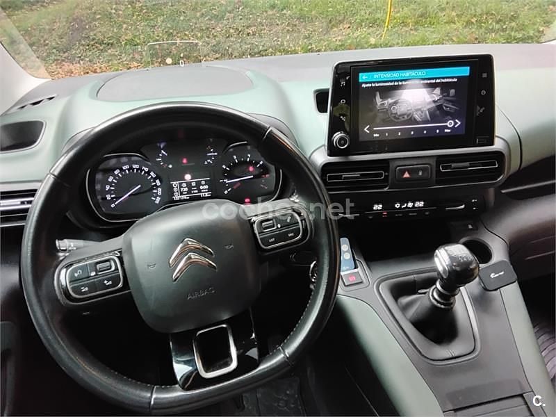 Usado Citroën Berlingo Feel 130 CV (95 kW) 2018 Negro Monovolumen