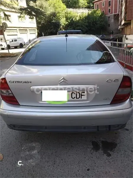 Usado Citroën C5 110 CV (80 kW) 2003 Blanco Berlina