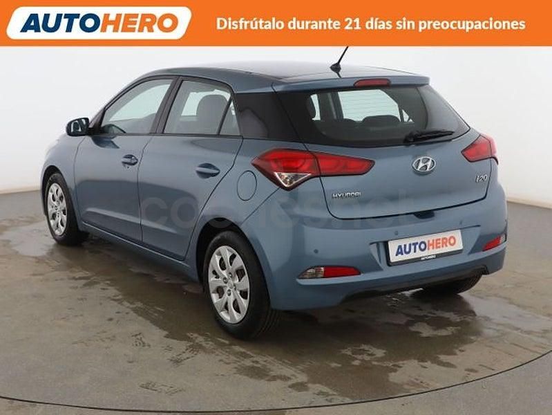 Usado Hyundai i20 100 CV (73 kW) 2016 Azul Berlina