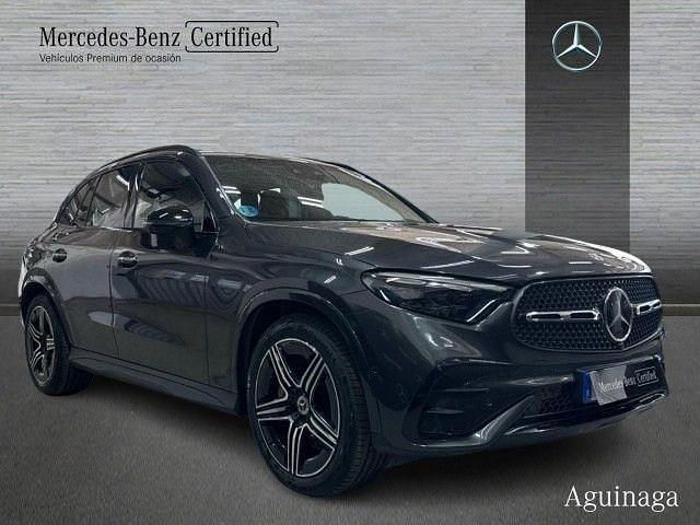 Usado Mercedes GLC200 204 CV (150 kW) 2023 Gris grafito SUV