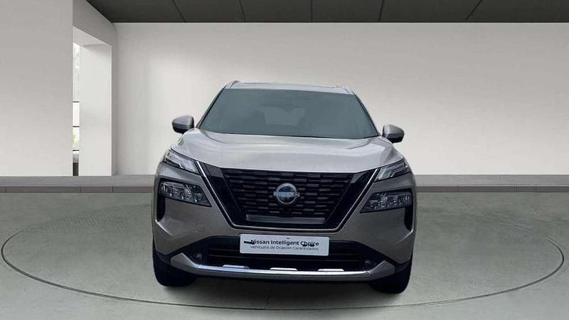 Usado Nissan X-Trail Tekna 207 CV (152 kW) 2025 Plateado SUV