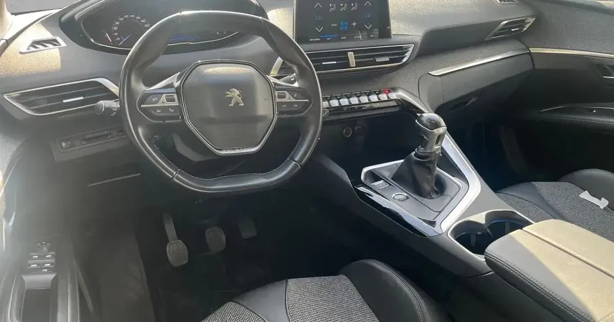 Usado Peugeot 3008 Allure 130 CV (95 kW) 2019 SUV