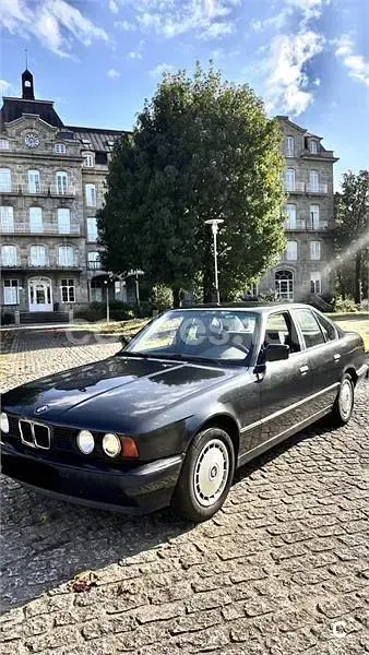 Usado BMW 520 150 CV (110 kW) 1992 Negro Berlina