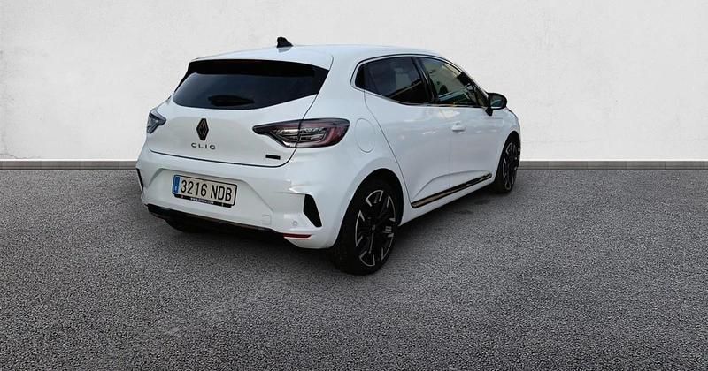 Usado Renault Clio V Techno 143 CV (105 kW) 2025