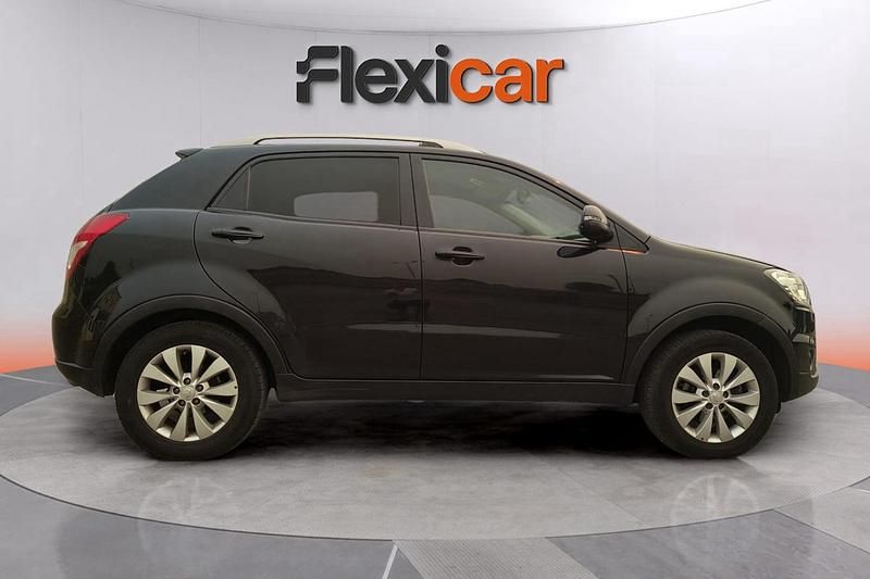 Usado Ssangyong (KGM) Korando Limited 178 CV (130 kW) 2016 Negro SUV