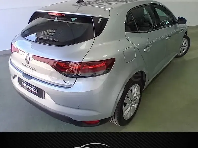 Usado Renault Mégane II Techno 115 CV (84 kW) 2023 Gris / plata Berlina