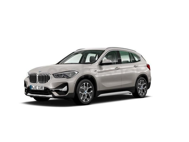 Usado BMW X1 Executive 220 HP (161 kW) 2022 Bege SUV