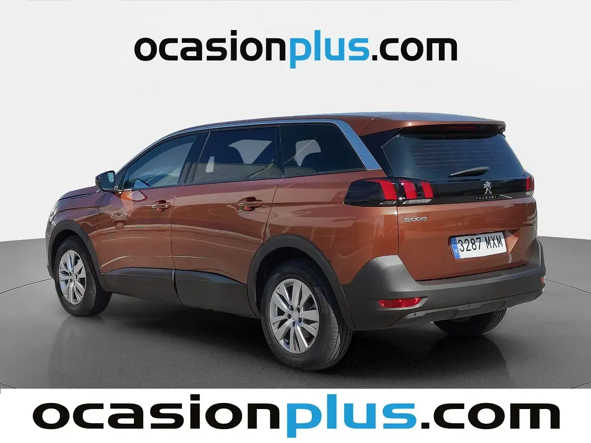 Usado Peugeot 5008 Active 131 CV (96 kW) 2024 Marrón SUV