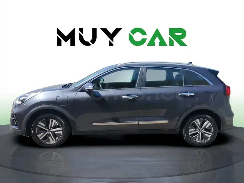 Usado Kia Niro 141 CV (103 kW) 2021 Gris SUV