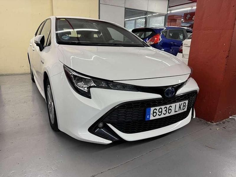 Blanco Usado 2020 Toyota Corolla Style Utilitario | 19.990 € (Un poco caro) - Imagen 1/1