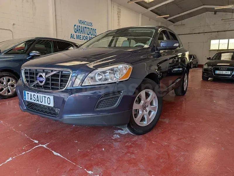 Usado Volvo XC60 Momentum 163 CV (119 kW) 2012 Azul SUV
