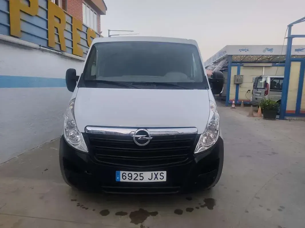 Usado Opel Movano 110 CV (80 kW) 2017 Blanco Monovolumen
