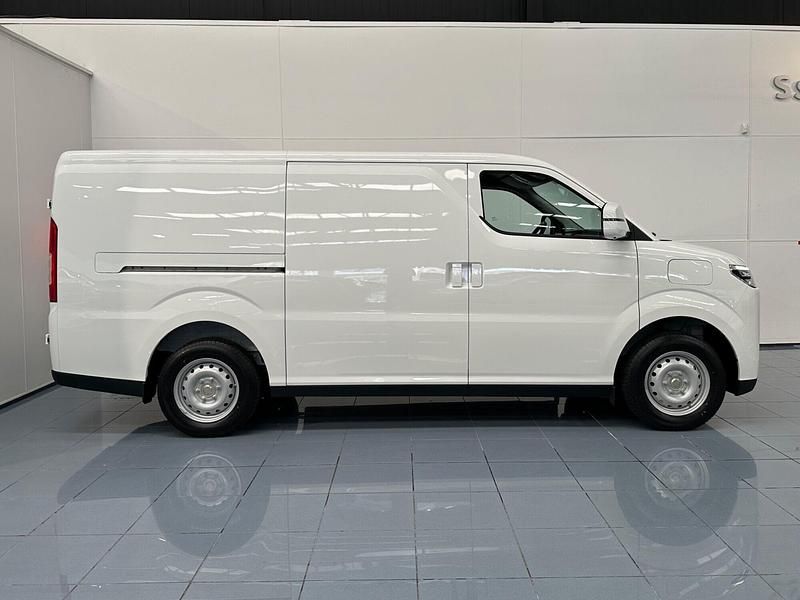 Nuevo DFSK EC75 69 kW (95 CV) 2026 Blanco Van
