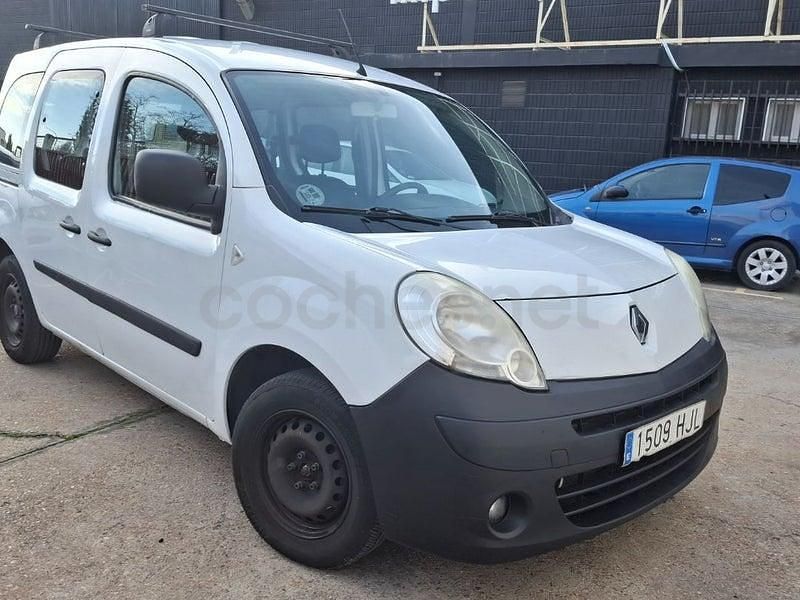 Usado Renault Kangoo Expression 90 CV (66 kW) 2014 Blanco Monovolumen