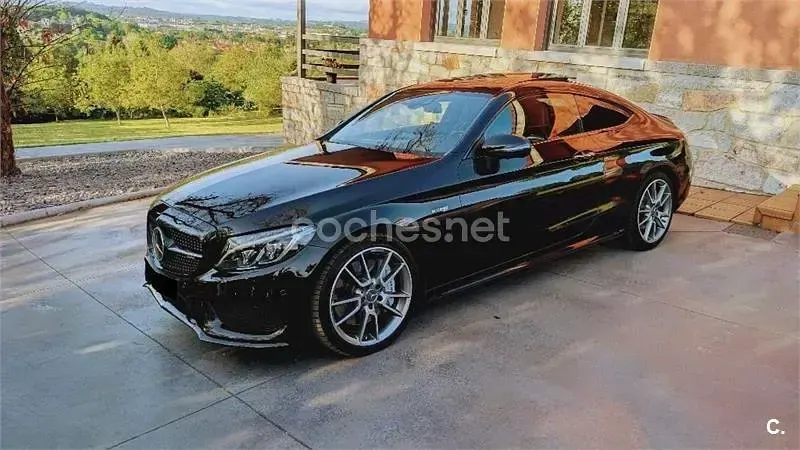 Usado Mercedes C43 AMG 367 CV (269 kW) 2018 Negro Coupe
