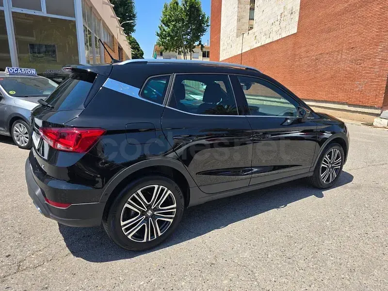 Usado Seat Arona FR 116 CV (85 kW) 2025 Negro SUV