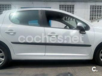 Usado Peugeot 207 70 CV (51 kW) 2008 Blanco Berlina