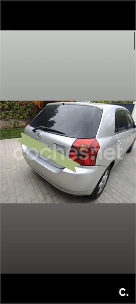 Usado Toyota Corolla Sol 116 CV (85 kW) 2004 Gris / plata Berlina