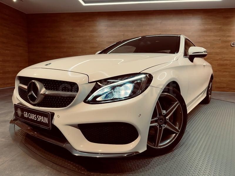 Usado Mercedes C220 194 CV (142 kW) 2018 Blanco Coupe