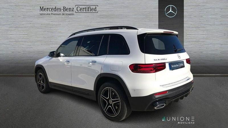 Usado Mercedes GLB200 150 CV (110 kW) 2026 Blanco SUV