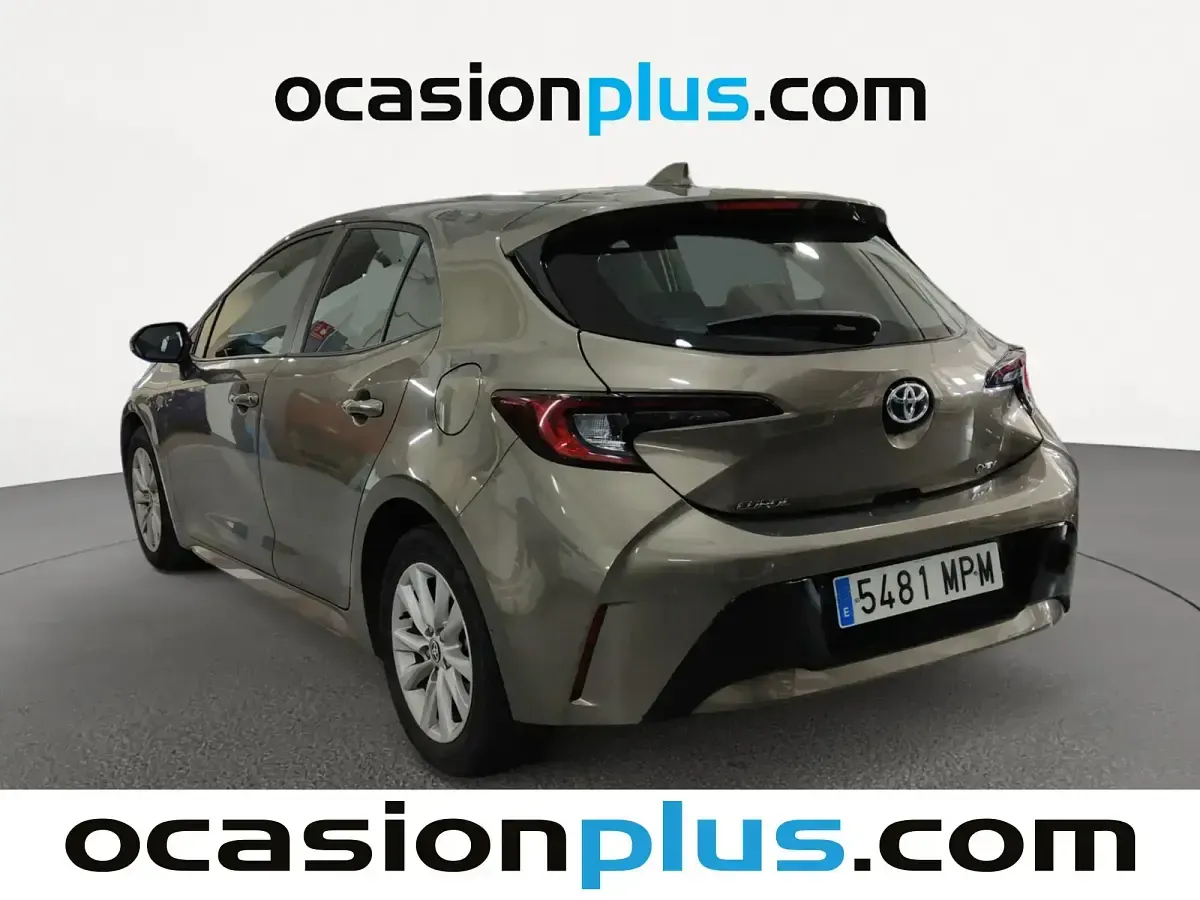 Usado Toyota Corolla Active 140 CV (102 kW) 2024 Marrón Berlina