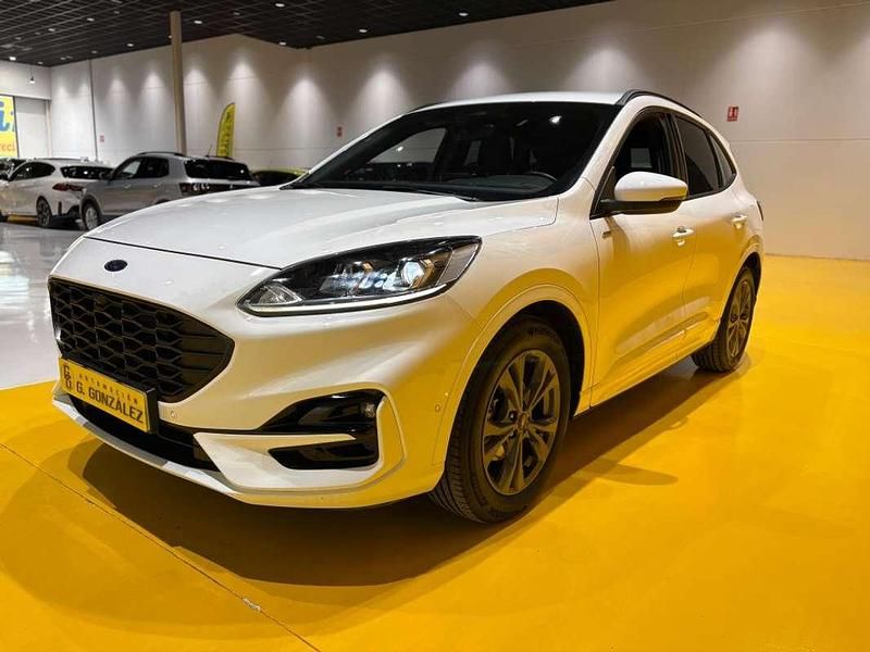 Usado Ford Kuga ST-Line 120 CV (88 kW) 2023 Blanco SUV