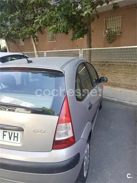 Usado Citroën C3 75 CV (55 kW) 2007 Gris / plata Berlina