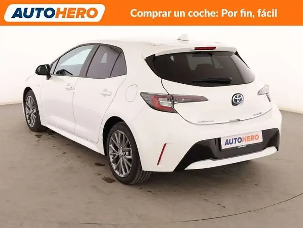 Usado Toyota Corolla 122 CV (89 kW) 2020 Blanco Berlina