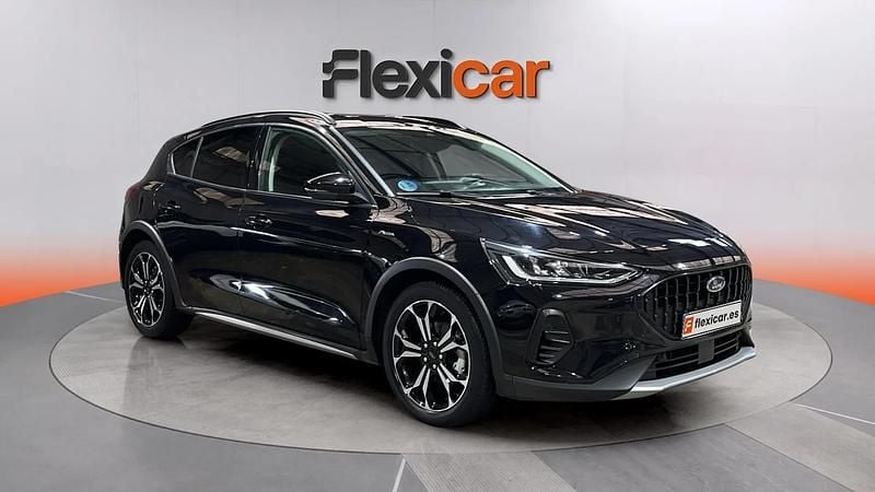 Usado Ford Focus Active 125 CV (91 kW) 2023 Negro Berlina