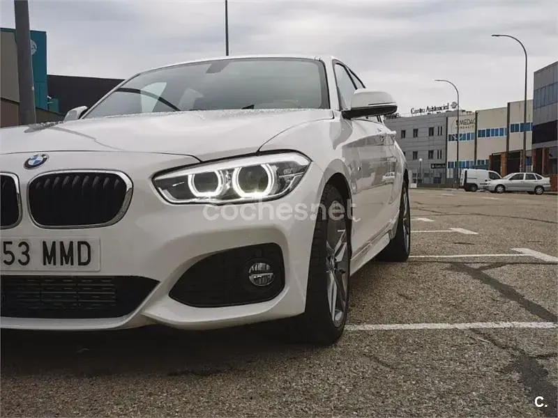 Usado BMW 120 Sport Line 184 CV (135 kW) 2016 Blanco Utilitario