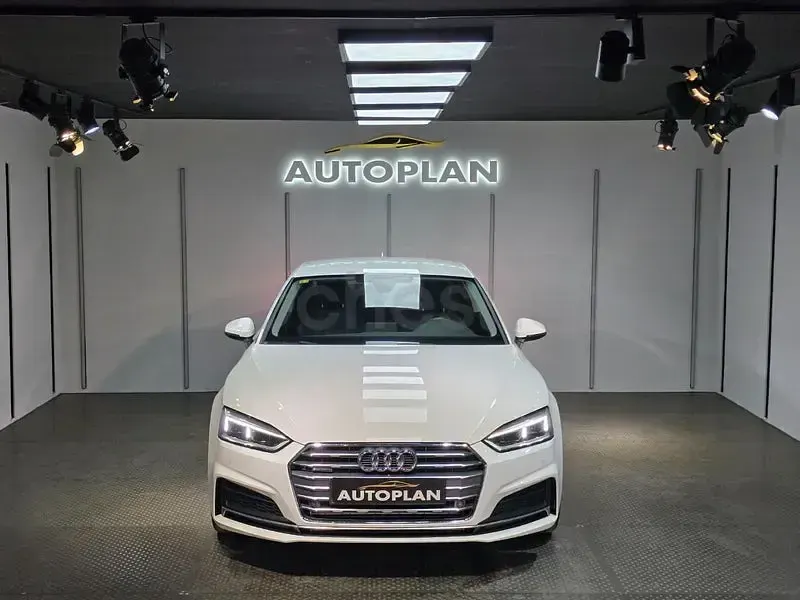 Usado Audi A5 S-Line 218 CV (160 kW) 2018 Blanco Coupe