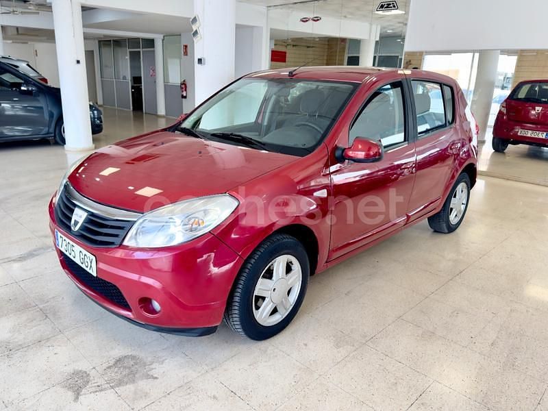 Granate Usado 2008 Dacia Sandero Lauréate Utilitario | 4000 € (Super precio) - Imagen 1/4
