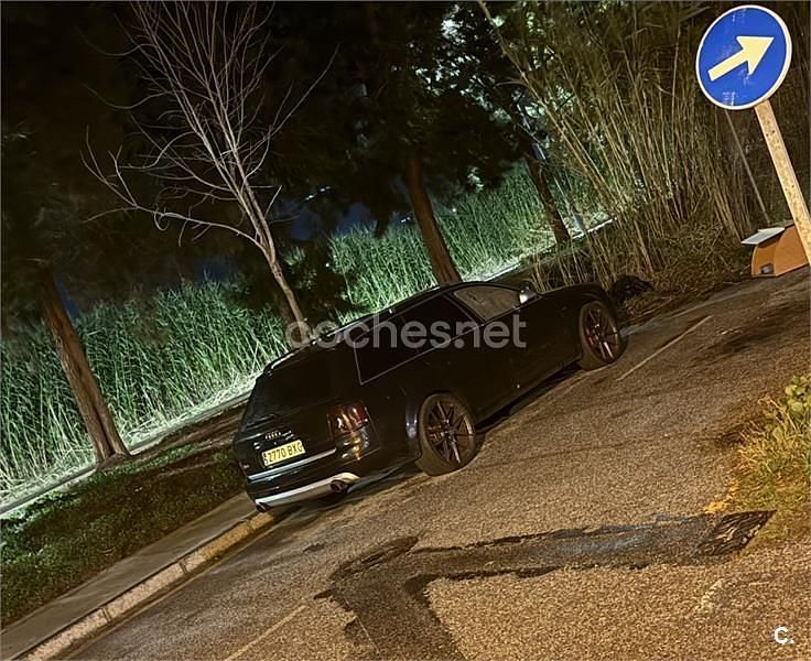 Negro Usado 2002 Audi A6 Familiar | 6000 € - Imagen 1/4