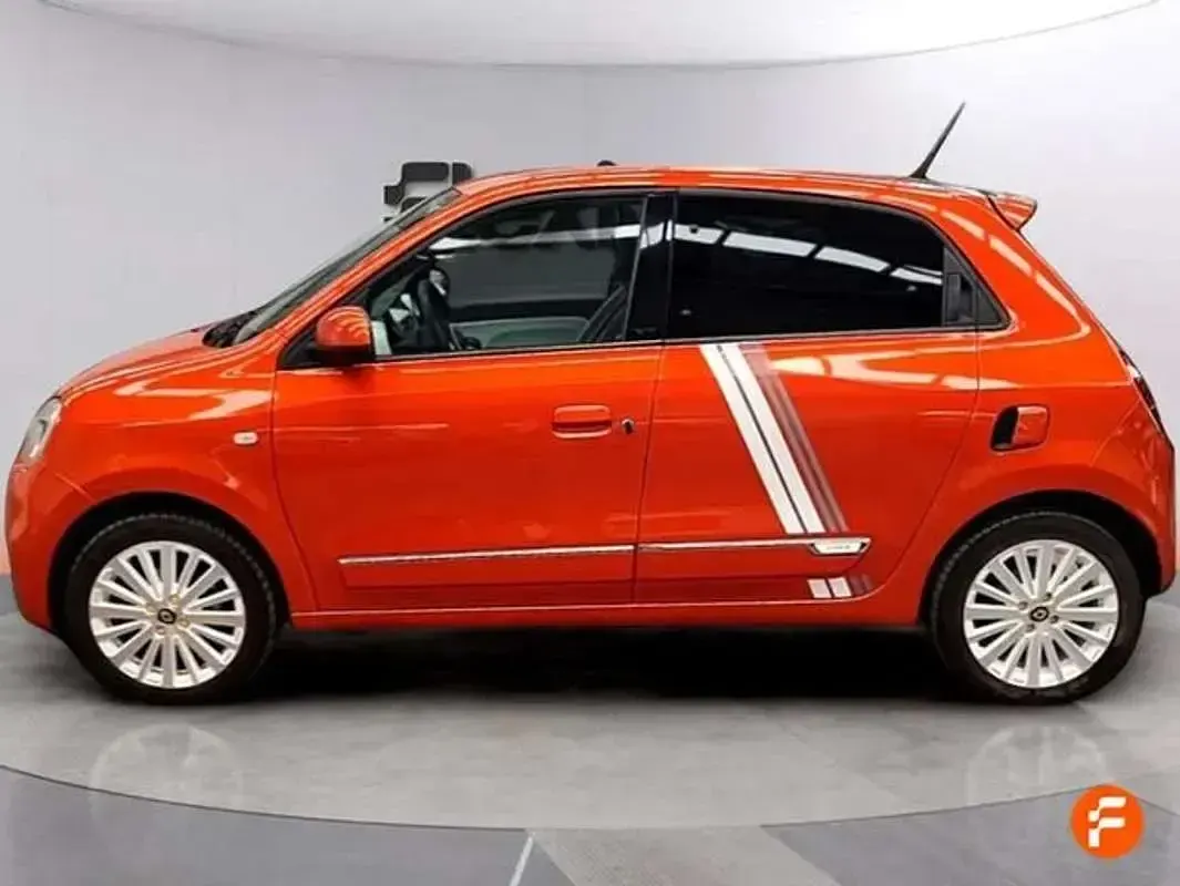 Usado Renault Twingo Vibes 60 kW (82 CV) 2020 Naranja Utilitario