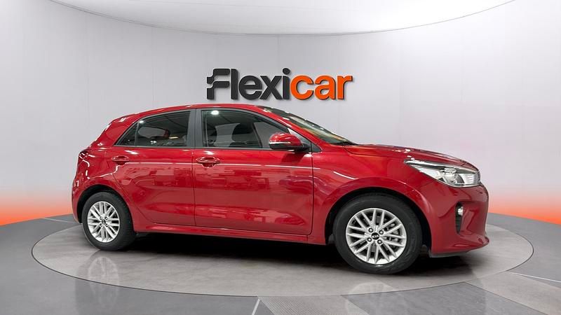 Occasion Kia Rio 101 PK (74 kW) 2020 Rood Sedan