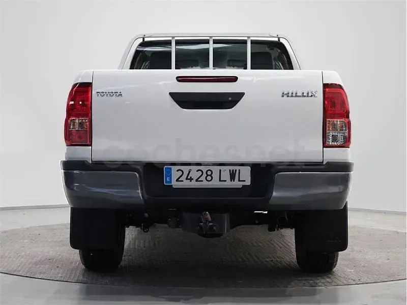 Usado Toyota HiLux 150 CV (110 kW) 2022 Blanco Pickup/Camioneta