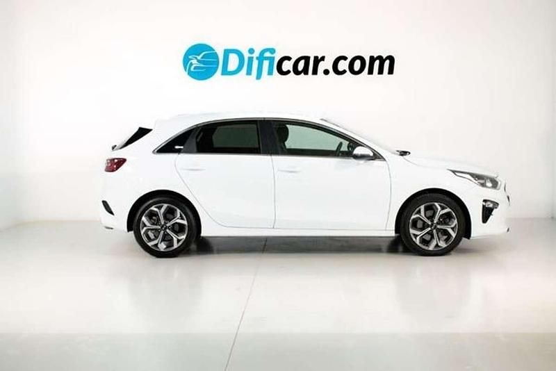 Usado Kia Ceed 143 CV (105 kW) 2020 Blanco Utilitario