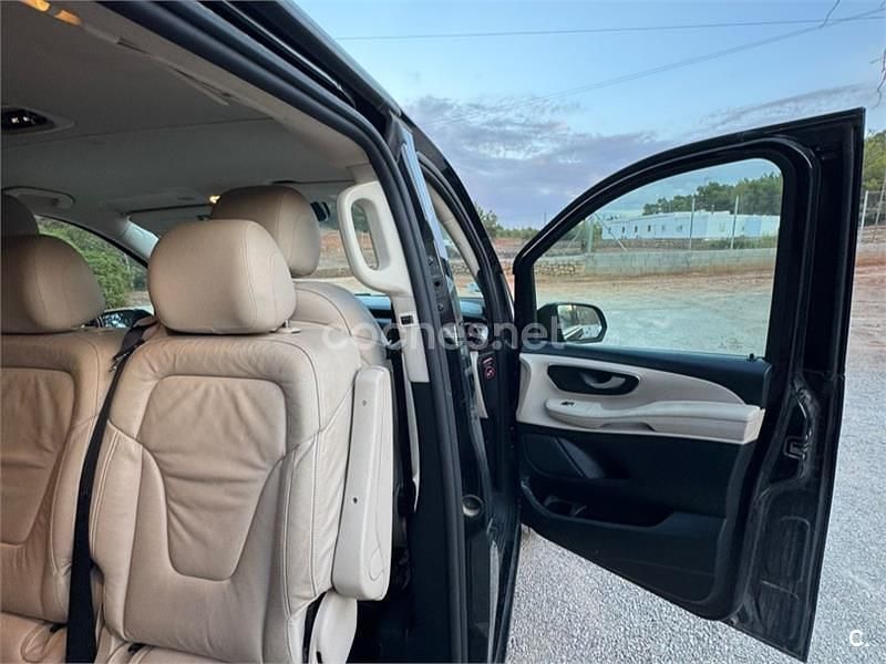 Negro Usado 2021 Mercedes V220 Avantgarde Monovolumen | 39.930 € (Super precio) - Imagen 1/4
