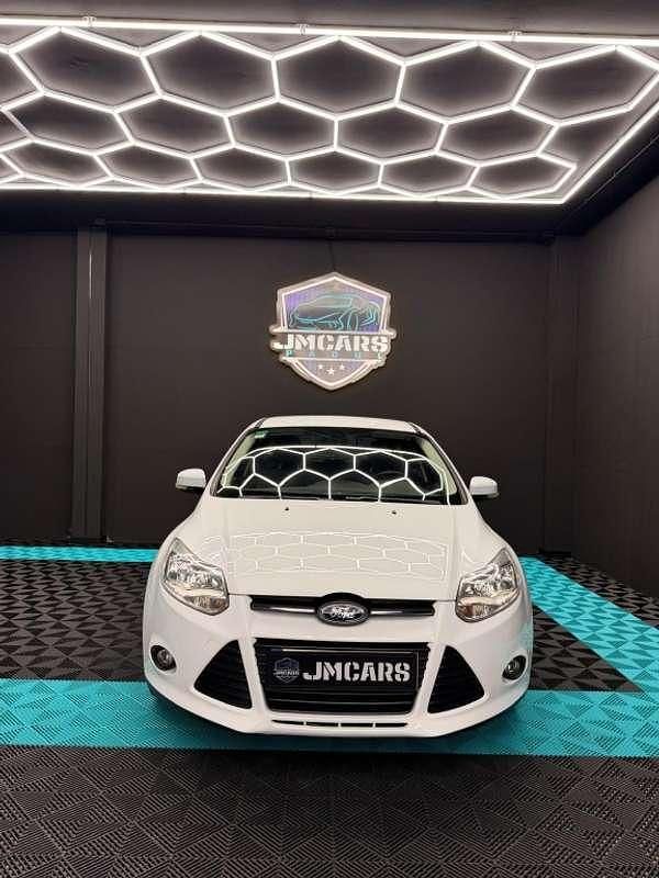 Usado Ford Focus S 125 CV (91 kW) 2014 Blanco Utilitario