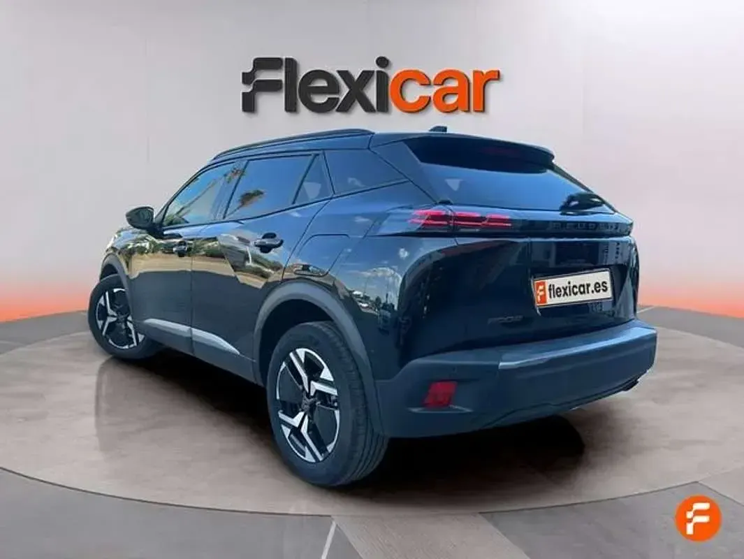 Usado Peugeot 2008 Allure 101 CV (74 kW) 2025 Negro SUV