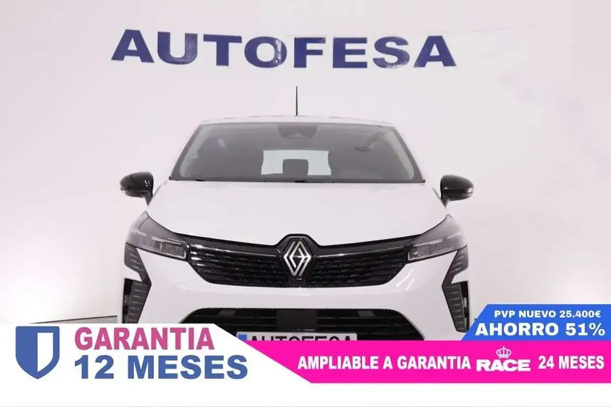Używany Renault Clio V Evolution 65 KM (47 kW) 2023 Biały Sedan/Limuzyna