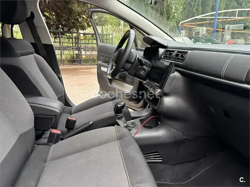 Usado Citroën C3 PureTech 83 CV (61 kW) 2023 Gris / plata Utilitario