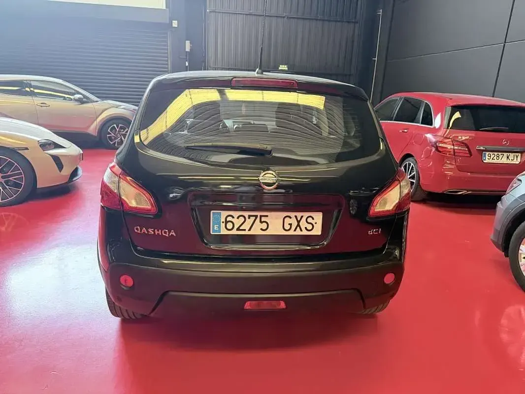 Usado Nissan Qashqai Acenta 150 CV (110 kW) 2010 Negro SUV