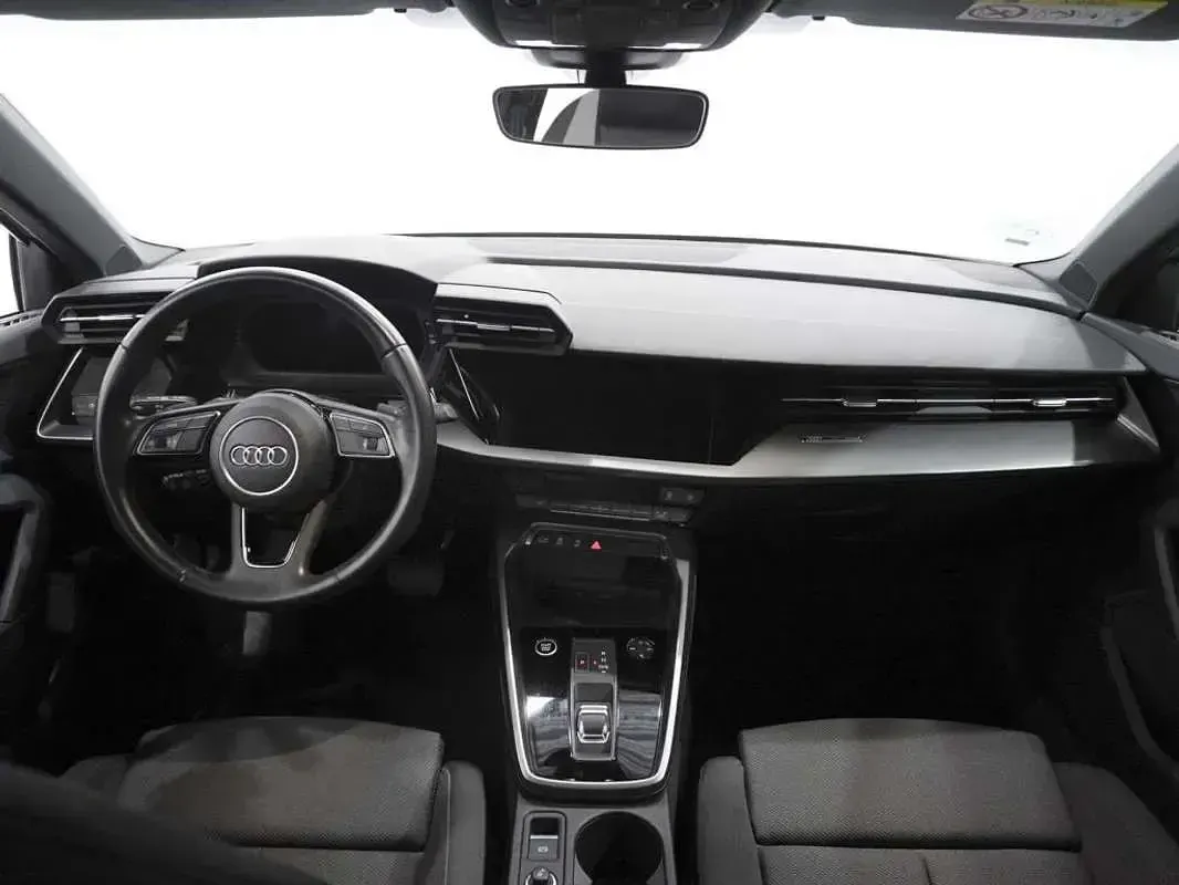 Usado Audi A3 S-Line 150 CV (110 kW) 2022 Blanco Berlina