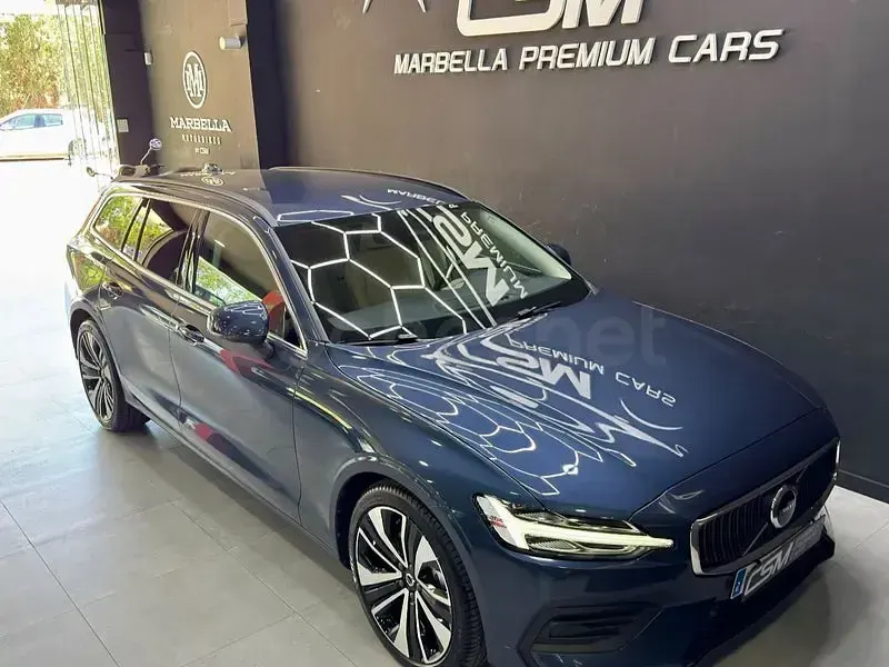 Usado Volvo V60 Plus 197 CV (144 kW) 2024 Azul Familiar