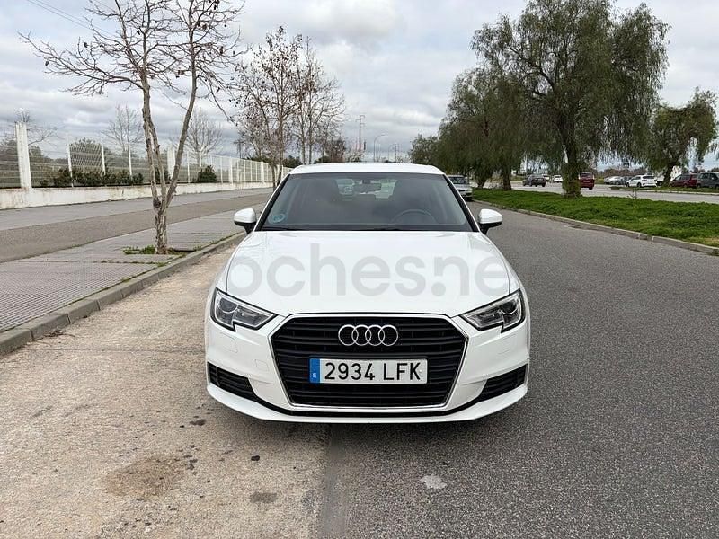 Usado Audi A3 116 CV (85 kW) 2020 Blanco Berlina